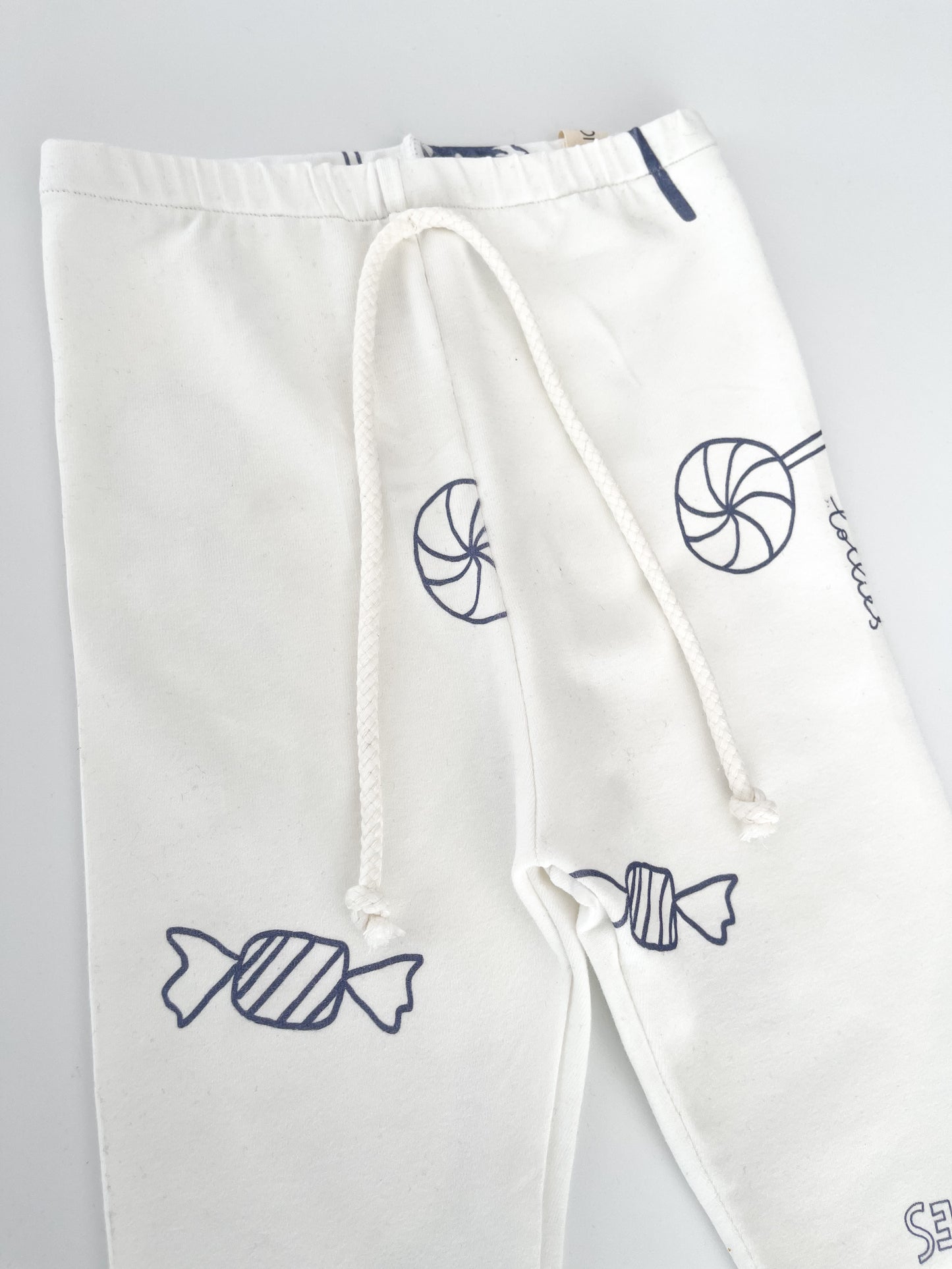 Leggings I Design Sweet and Kind
